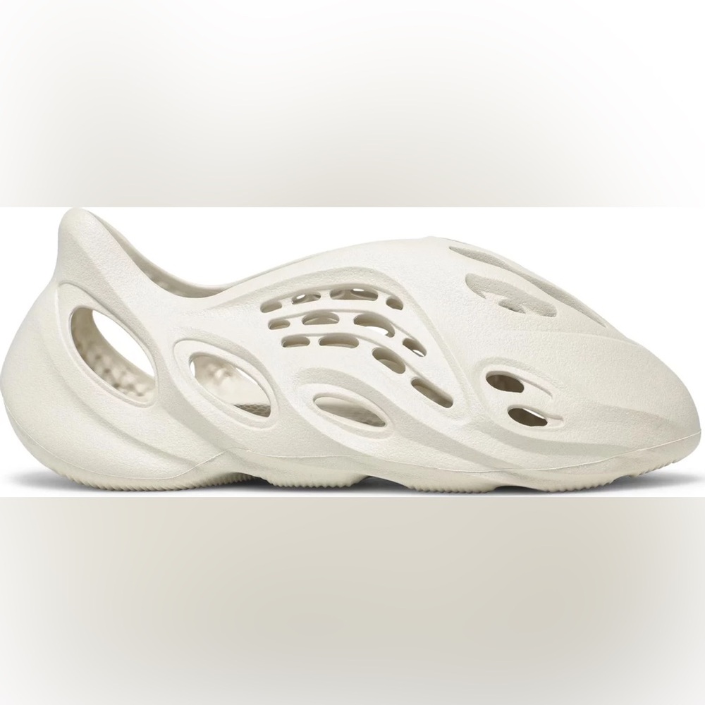 Adidas Yeezy Foam Runners, White, Size 4